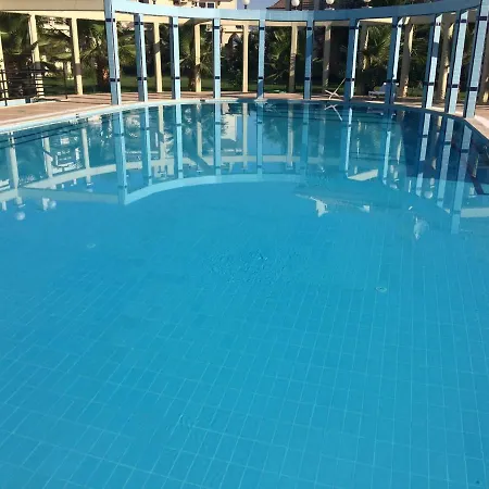 Rossa Holiday Lägenhet *